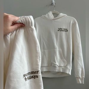 Summer Fridays take care of yourself white SET